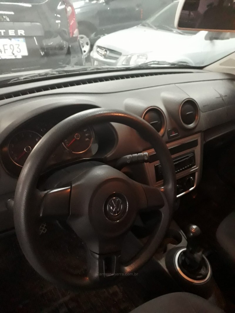VOYAGE 1.0 MI TRENDLINE 8V FLEX 4P MANUAL - 2015 - BENTO GONçALVES