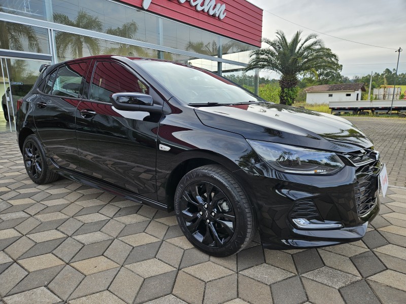 ONIX 1.0 HATCH RS 12V TURBO 4P AUTOMÁTICO