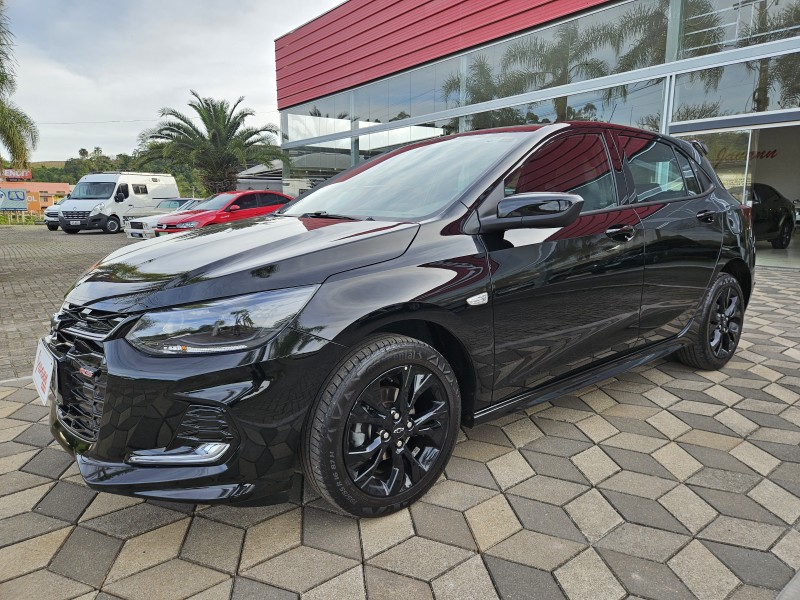 ONIX 1.0 HATCH RS 12V TURBO 4P AUTOMÁTICO - 2022 - BOM PRINCíPIO