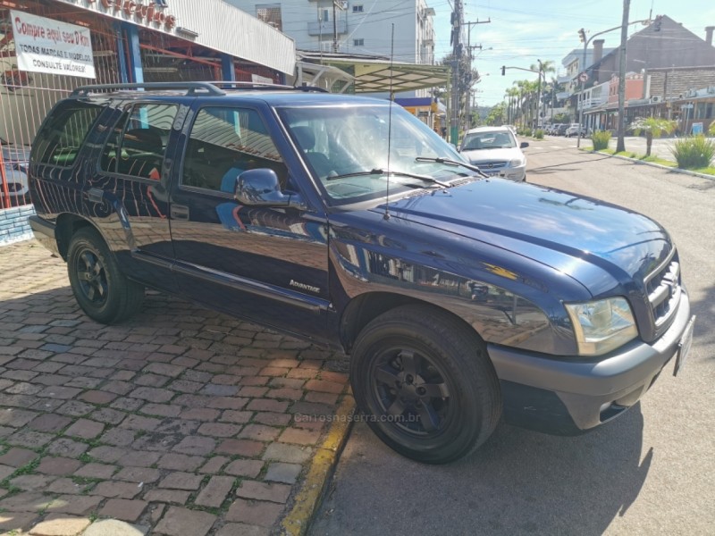 BLAZER 2.4 MPFI ADVANTAGE 4X2 GASOLINA 4P MANUAL - 2005 - SãO SEBASTIãO DO CAí