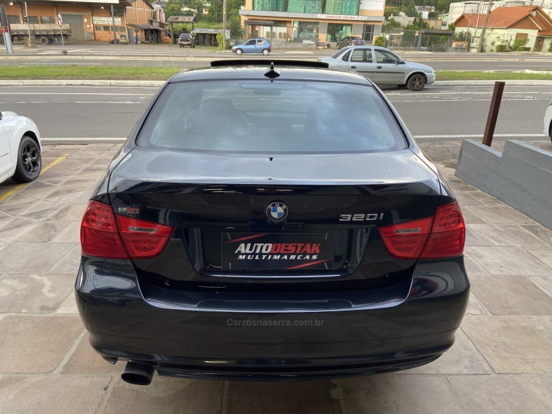 320I 2.0 16V GASOLINA 4P AUTOMÁTICO - 2010 - CAXIAS DO SUL