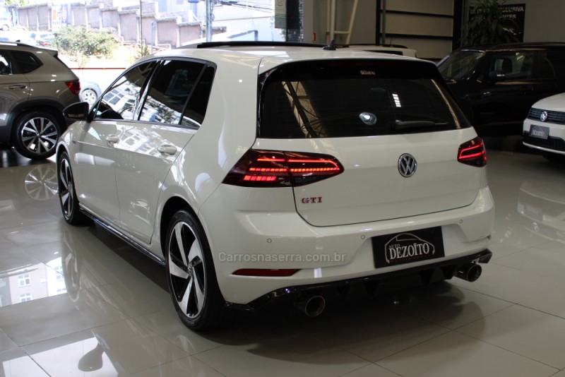 GOLF 2.0 TSI GTI 16V TURBO GASOLINA 4P AUTOMÁTICO - 2019 - CAXIAS DO SUL
