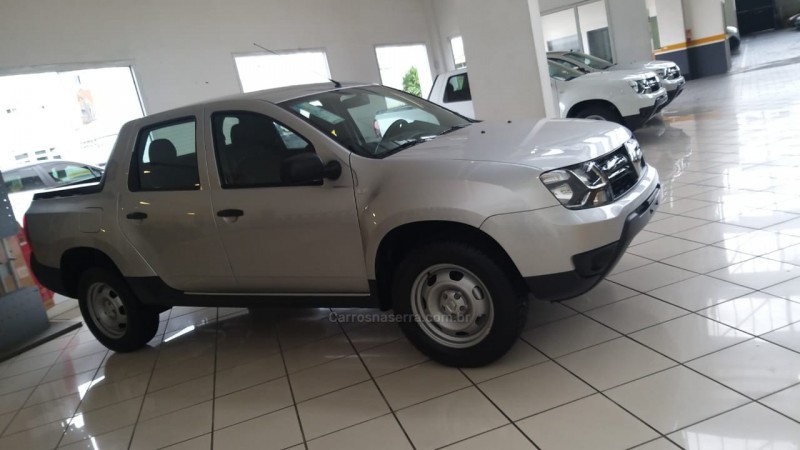 DUSTER OROCH 1.6 16V FLEX EXPRESS 4P MANUAL - 2022 - CANELA