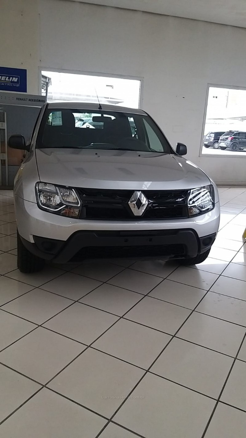 duster oroch 1.6 16v flex express 4p manual 2022 canela