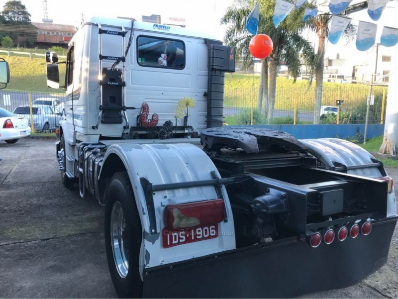 T-112 HW 360 4X2 - 1988 - FARROUPILHA