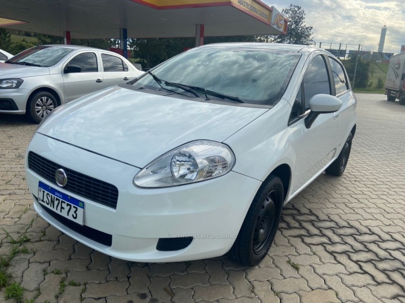 PUNTO 1.4 ATTRACTIVE 8V FLEX 4P MANUAL