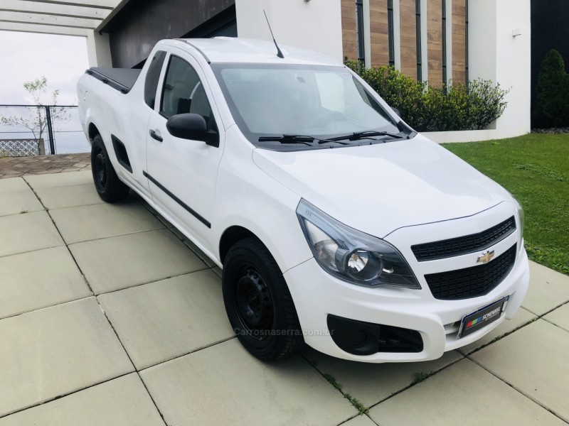 MONTANA 1.4 MPFI LS CS 8V FLEX 2P MANUAL