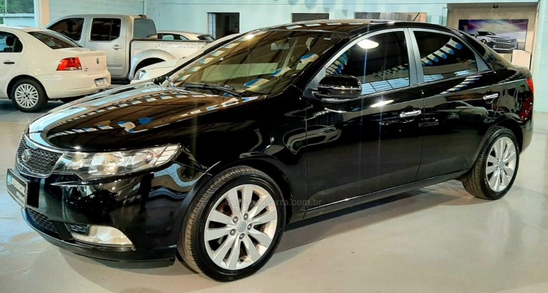 cerato 1.6 sx3 16v gasolina 4p automatico 2013 caxias do sul