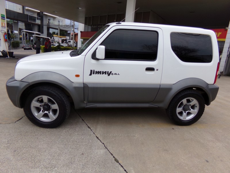 JIMNY 1.3 4ALL 4X4 16V GASOLINA 2P MANUAL - 2012 - CAXIAS DO SUL