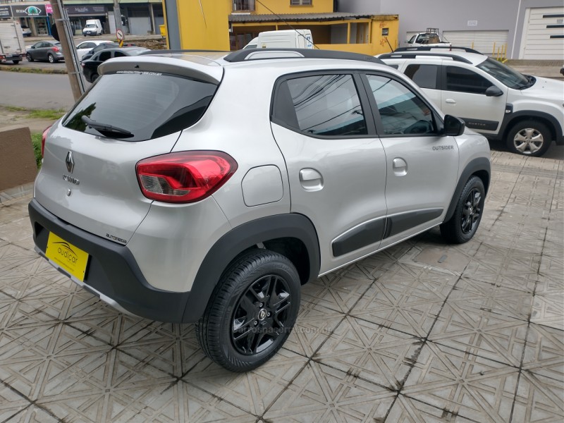 KWID 1.0 12V OUTSIDER FLEX 4P MANUAL - 2022 - CAXIAS DO SUL