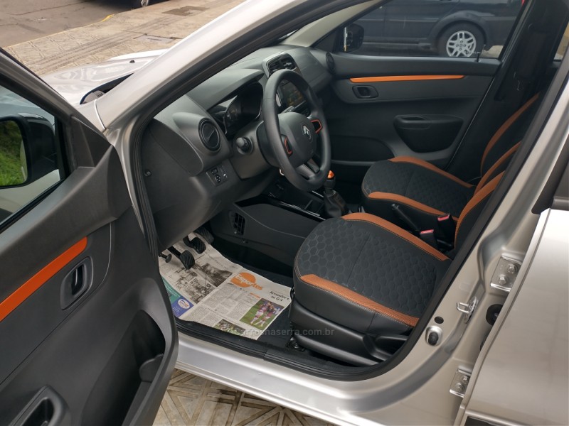 KWID 1.0 12V OUTSIDER FLEX 4P MANUAL - 2022 - CAXIAS DO SUL