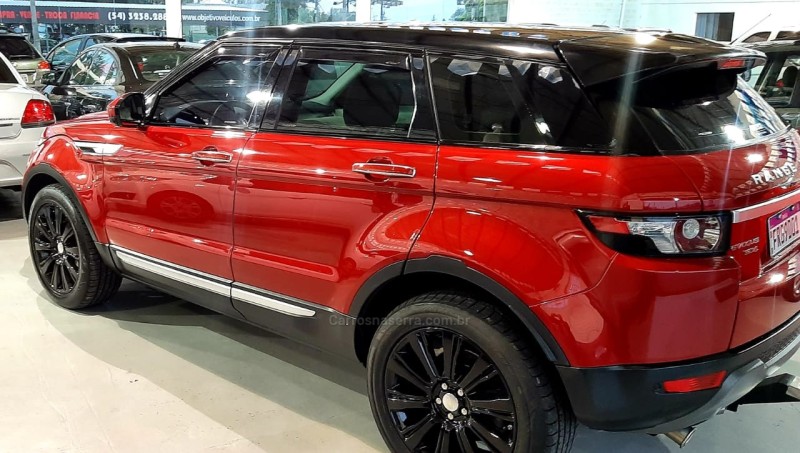 RANGE ROVER EVOQUE 2.2 SDA PRESTIGE TECH 4X4 16V DIESEL 4P AUTOMÁTICO - 2015 - CAXIAS DO SUL