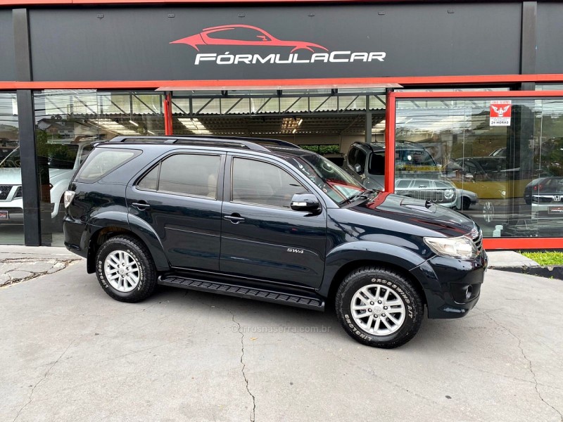 hilux 3.0 srv 4x4 cd 7 lugares 16v turbo intercooler diesel 4p automatico 2012 caxias do sul