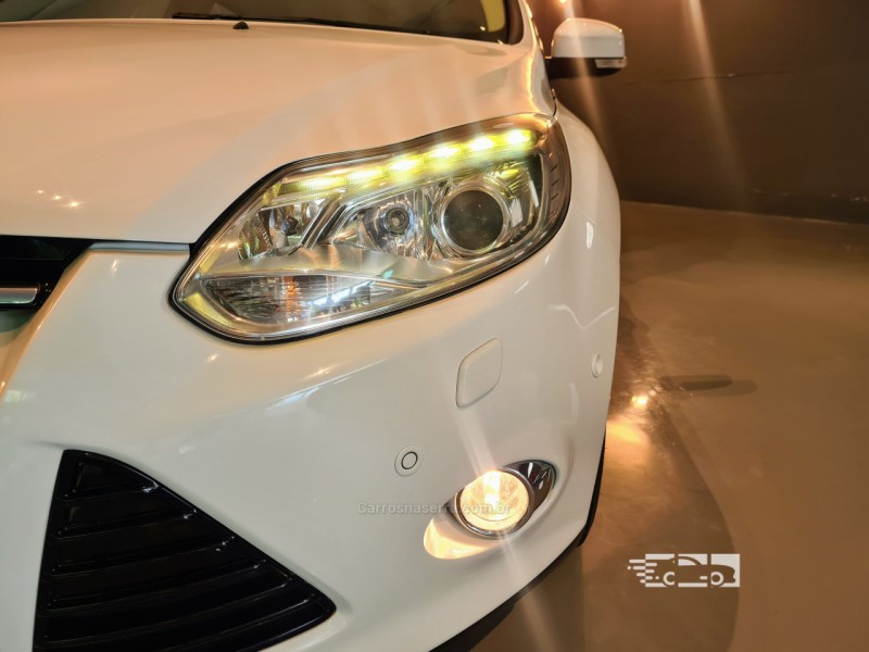 FOCUS 2.0 TITANIUM PLUS 16V FLEX 4P AUTOMÁTICO - 2014 - BENTO GONçALVES