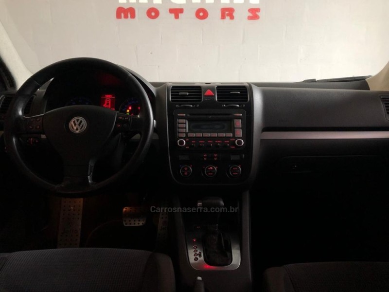 JETTA 2.5 I 20V 150CV GASOLINA 4P TIPTRONIC - 2007 - CAXIAS DO SUL