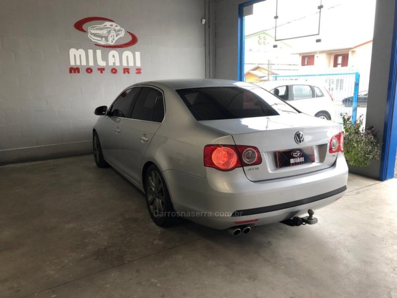 JETTA 2.5 I 20V 150CV GASOLINA 4P TIPTRONIC - 2007 - CAXIAS DO SUL