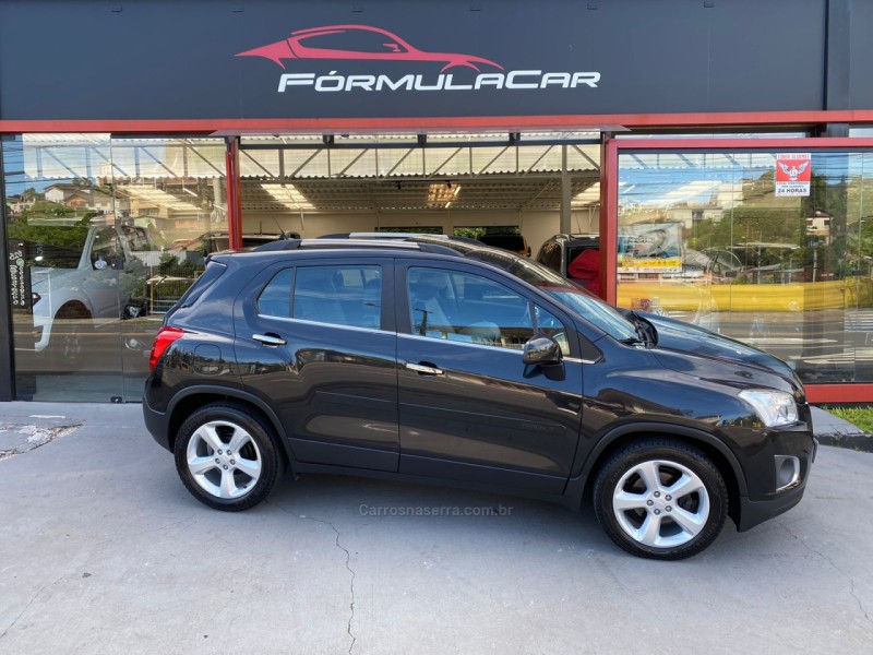 tracker 1.8 mpfi ltz 4x2 16v flex 4p automatico 2015 caxias do sul