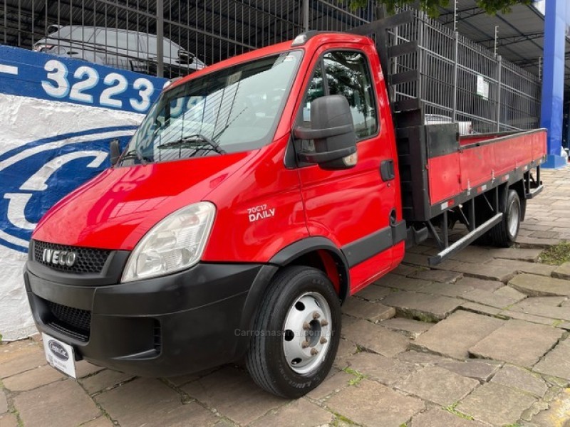 daily truck 70c17 2013 caxias do sul