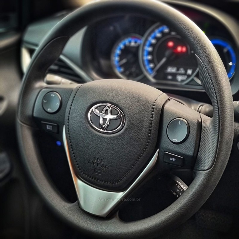 YARIS 1.5 XL SEDAN 16V FLEX 4P AUTOMÁTICO - 2022 - CAXIAS DO SUL