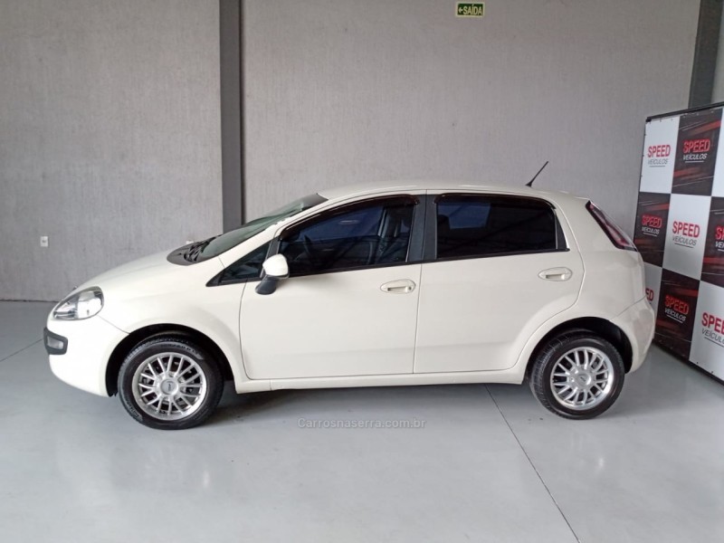 PUNTO 1.4 ATTRACTIVE 8V FLEX 4P MANUAL - 2013 - SãO SEBASTIãO DO CAí