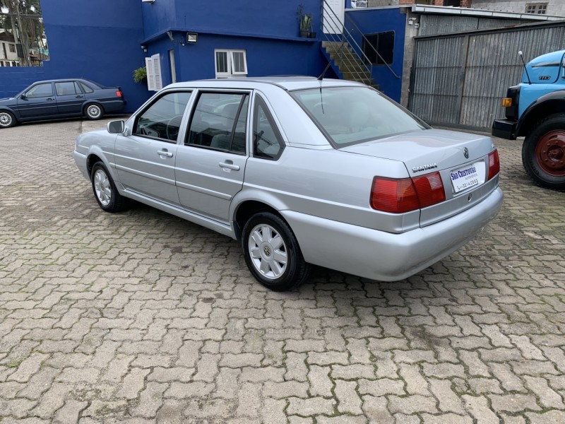 SANTANA 2.0 MI 8V GASOLINA 4P MANUAL - 2003 - CAXIAS DO SUL