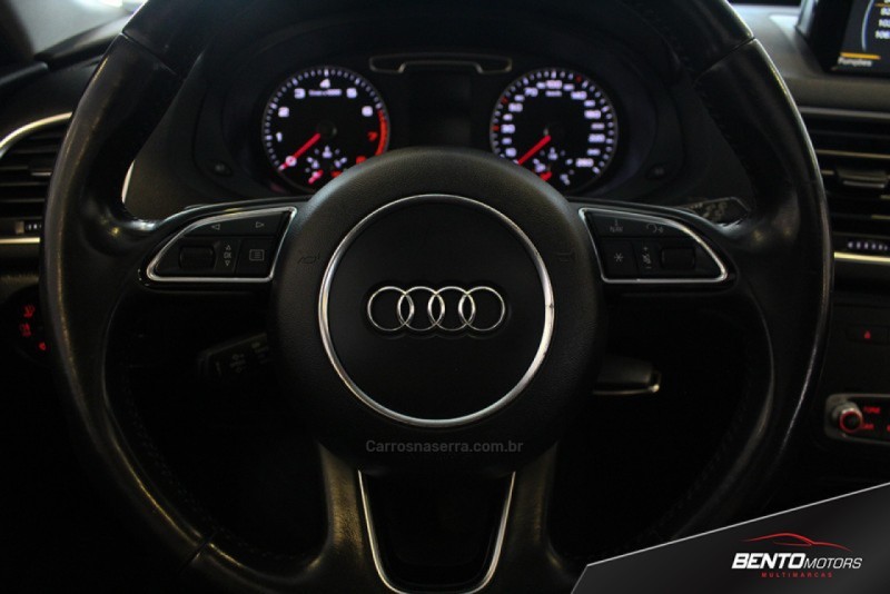 Q3 2.0 TFSI AMBIENTE QUATTRO 4P GASOLINA S TRONIC - 2015 - BENTO GONçALVES
