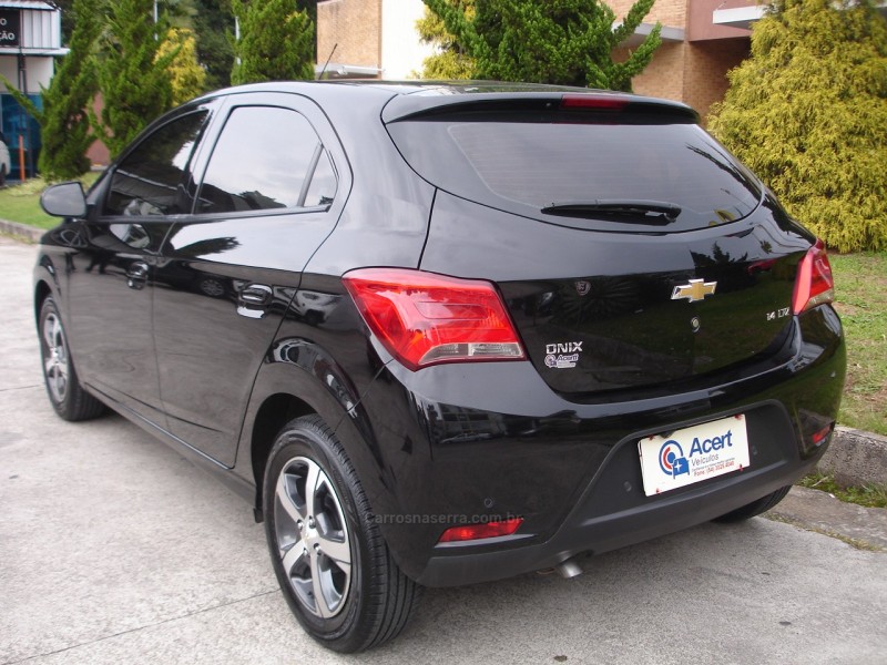 ONIX 1.4 MPFI LTZ 8V FLEX 4P MANUAL - 2018 - CAXIAS DO SUL