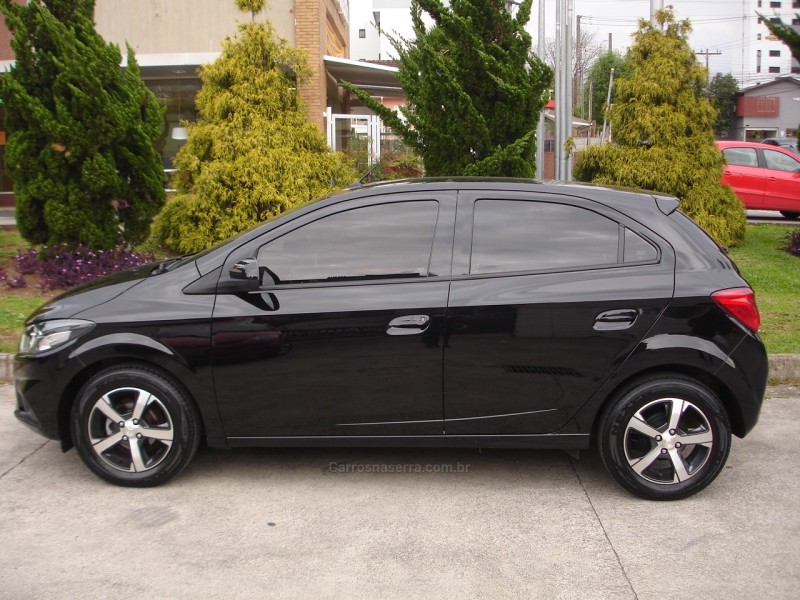 ONIX 1.4 MPFI LTZ 8V FLEX 4P MANUAL - 2018 - CAXIAS DO SUL