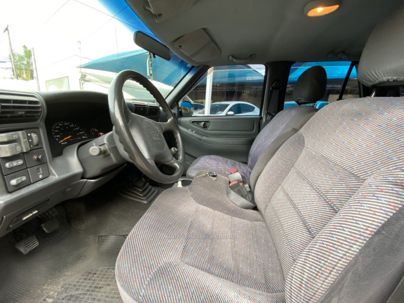 BLAZER 2.2 MPFI STD 4X2 8V GASOLINA 4P MANUAL - 1999 - CAXIAS DO SUL