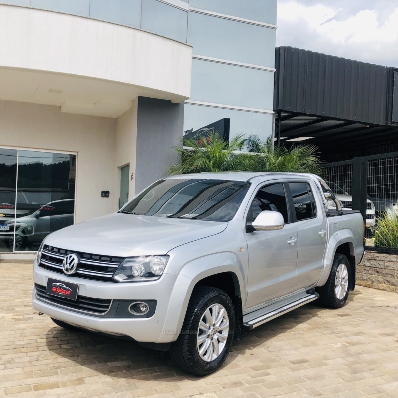 AMAROK 2.0 HIGHLINE 4X4 CD 16V TURBO INTERCOOLER DIESEL 4P AUTOMÁTICO