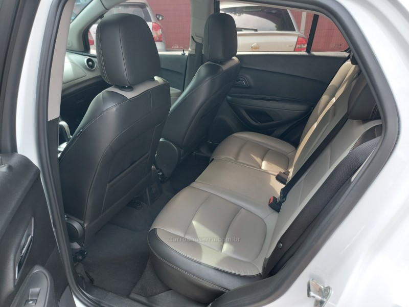 TRACKER 1.8 MPFI LTZ 4X2 16V FLEX 4P AUTOMÁTICO - 2015 - DOIS IRMãOS