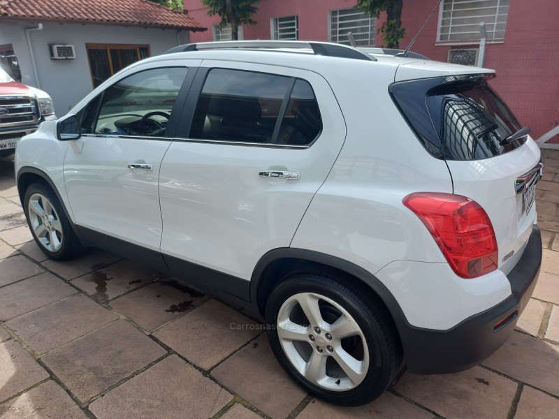 TRACKER 1.8 MPFI LTZ 4X2 16V FLEX 4P AUTOMÁTICO - 2015 - DOIS IRMãOS