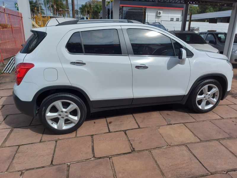 tracker 1.8 mpfi ltz 4x2 16v flex 4p automatico 2015 dois irmaos