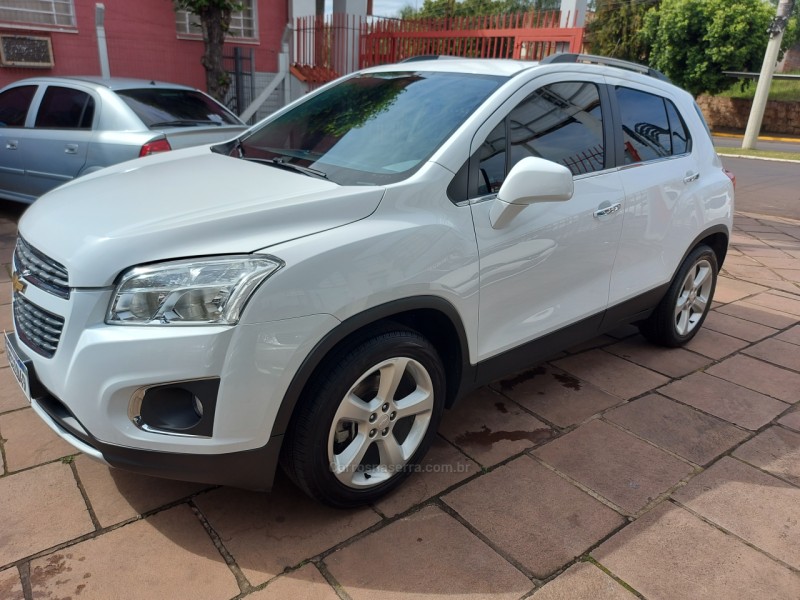 TRACKER 1.8 MPFI LTZ 4X2 16V FLEX 4P AUTOMÁTICO - 2015 - DOIS IRMãOS