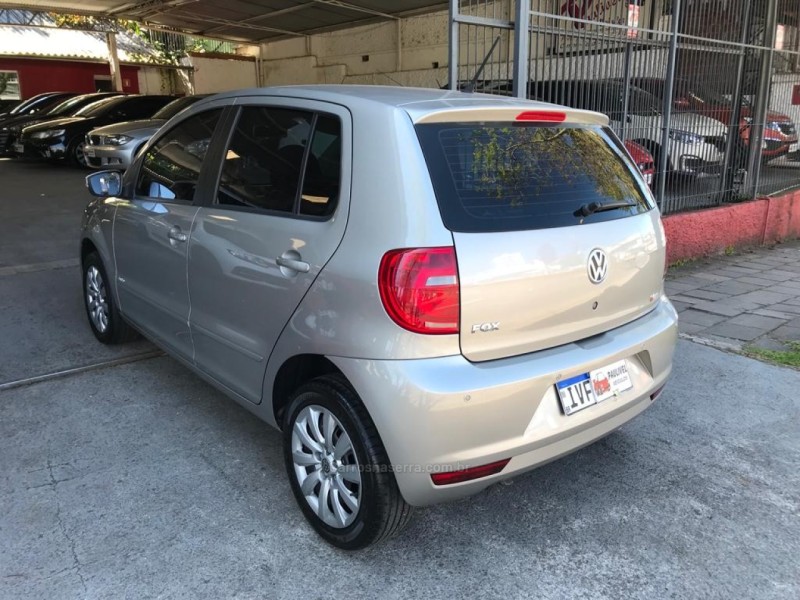 FOX 1.0 MI 8V FLEX 4P MANUAL - 2014 - CAXIAS DO SUL