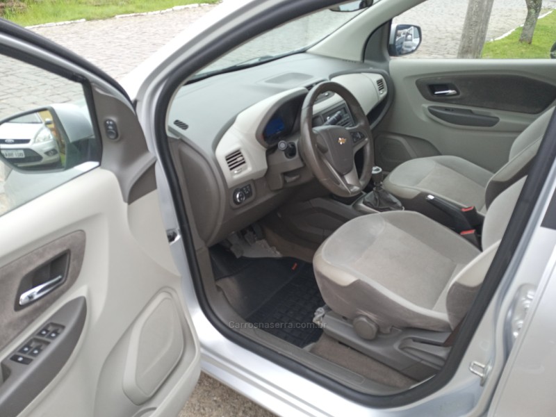 CAPTIVA 2.4 FWD SPORT 16V GASOLINA 4P AUTOMÁTICO - 2009 - FARROUPILHA