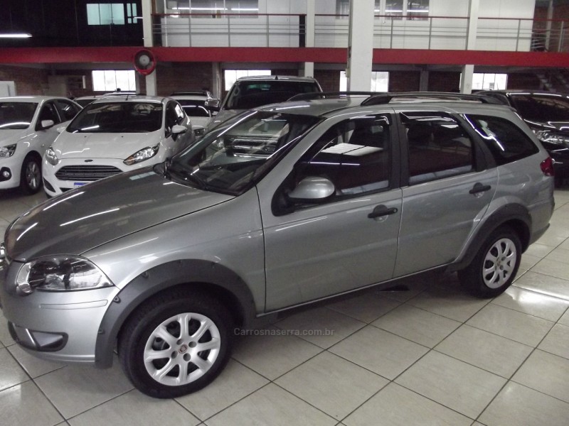PALIO 1.6 TREKKING WEEKEND 16V FLEX 4P MANUAL - 2014 - FARROUPILHA