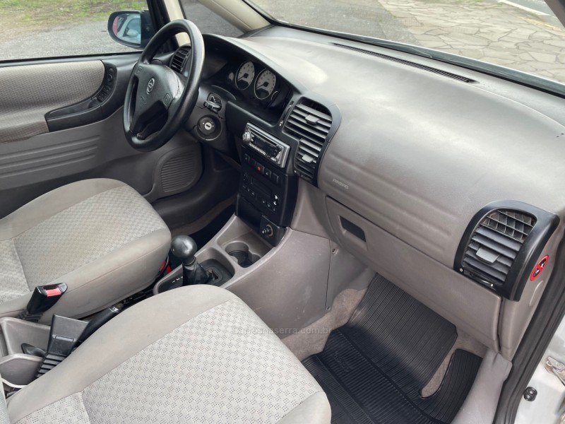 ZAFIRA 2.0 MPFI EXPRESSION 8V FLEX 4P AUTOMÁTICO - 2009 - CAXIAS DO SUL
