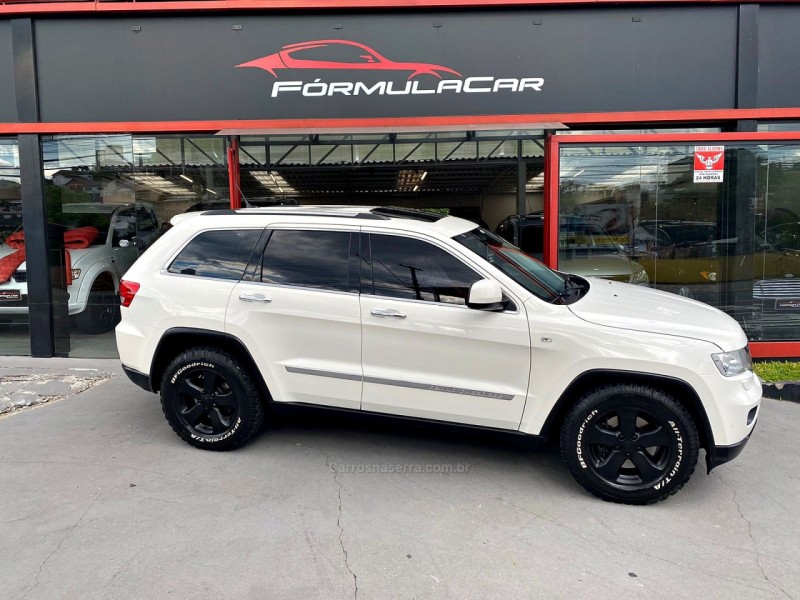 grand cherokee 3.6 limited 4x4 v6 24v gasolina 4p automatico 2012 caxias do sul