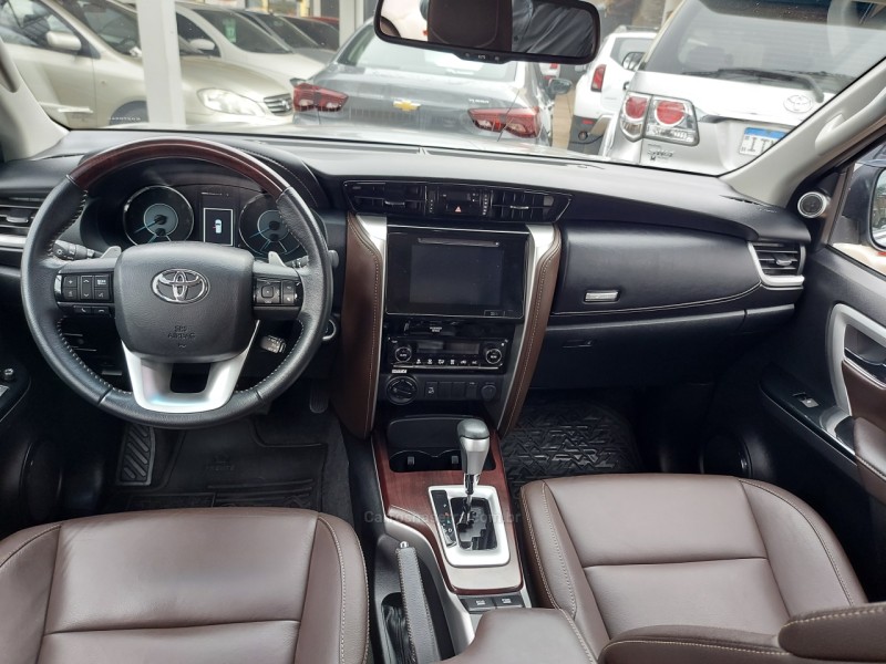 HILUX SW4 2.8 SRX 4X4 16V TURBO INTERCOOLER DIESEL 4P AUTOMÁTICO - 2019 - DOIS IRMãOS