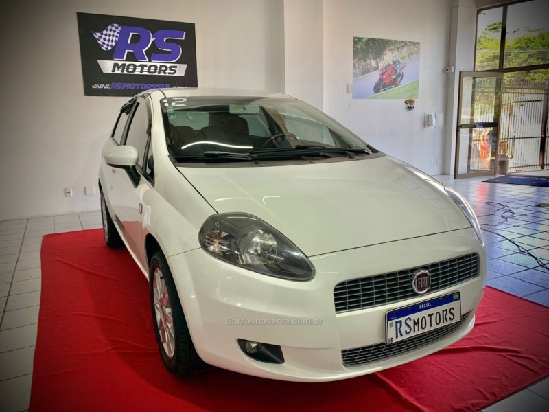 punto 1.4 attractive italia 8v flex 4p manual 2012 caxias do sul
