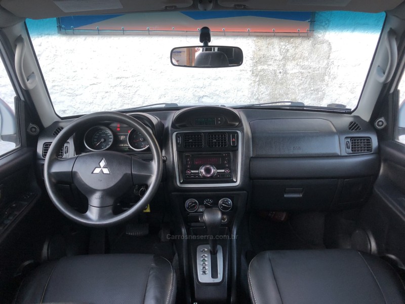 PAJERO TR4 2.0 4X2 16V 140CV FLEX 4P AUTOMÁTICO - 2013 - BENTO GONçALVES