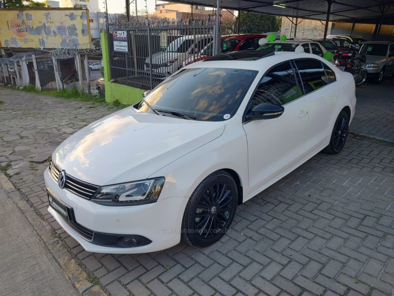 jetta 2.0 tsi highline 200cv gasolina 4p tiptronic 2013 caxias do sul