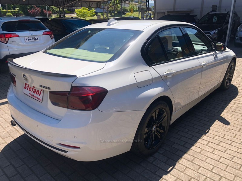 320I 2.0 SPORT 16V TURBO ACTIVE FLEX 4P AUTOMÁTICO - 2017 - FELIZ