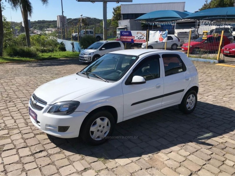 CELTA 1.0 MPFI LT 8V FLEX 4P MANUAL - 2013 - FARROUPILHA