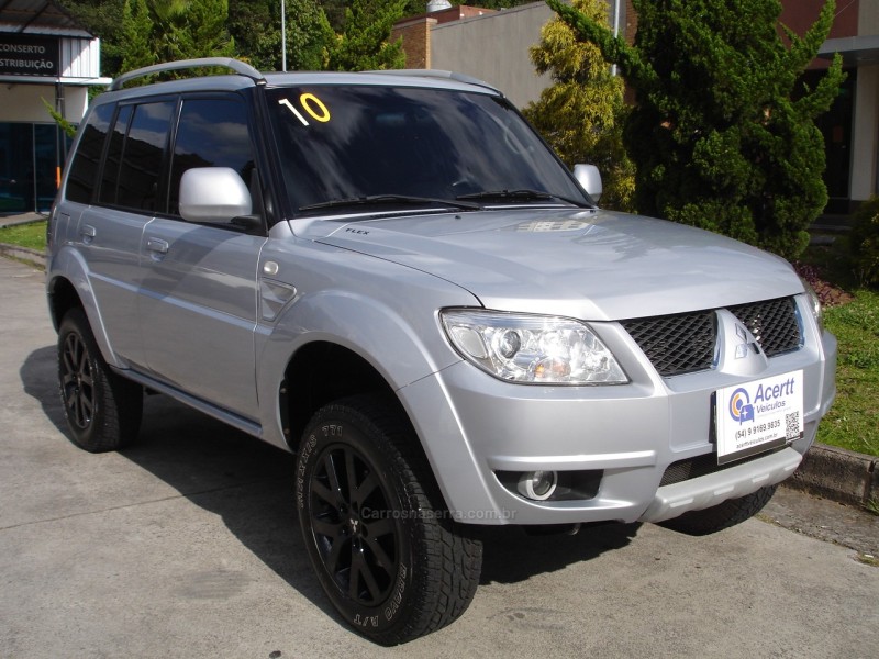 pajero tr4 2.0 4x4 16v 140cv flex 4p automatico 2010 caxias do sul
