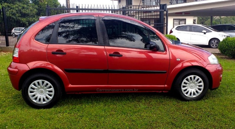 C3 1.4 I GLX 8V FLEX 4P MANUAL - 2010 - BOM PRINCíPIO