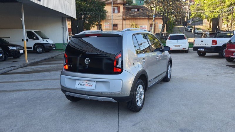 UP 1.0 CROSS T.FLEX 12V 4P MANUAL - 2017 - CAXIAS DO SUL