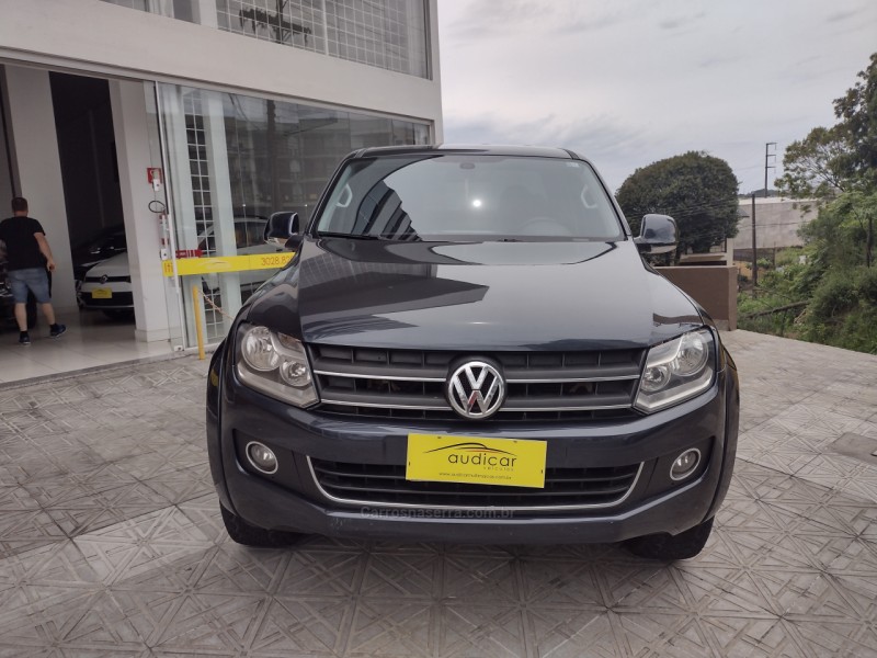 amarok 2.0 highline 4x4 cd 16v turbo intercooler diesel 4p automatico 2013 caxias do sul
