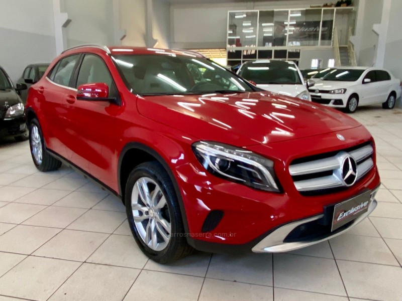 GLA 200 1.6 CGI ADVANCE 16V TURBO FLEX 4P AUTOMÁTICO - 2015 - PASSO FUNDO